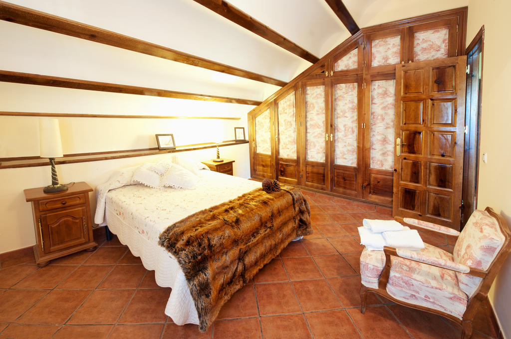 Apartamentos El Pajar Del Abuelo Peralejos de las Truchas Ruang foto