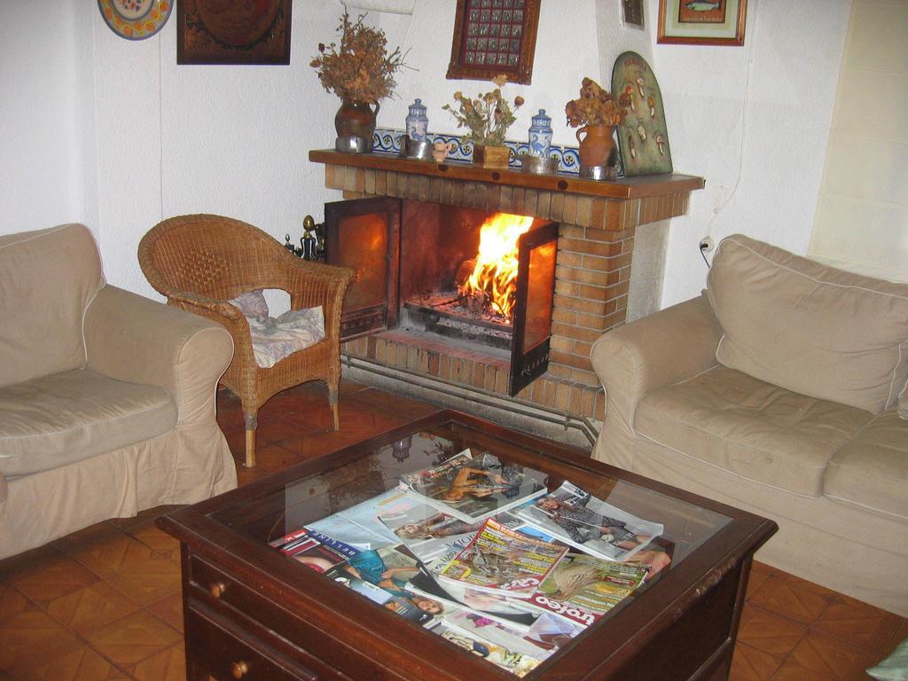 Apartamentos El Pajar Del Abuelo Peralejos de las Truchas Bagian luar foto